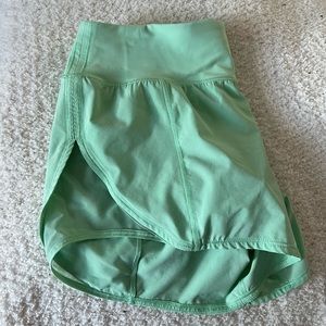 Lululemon Green Speed Short Size 4